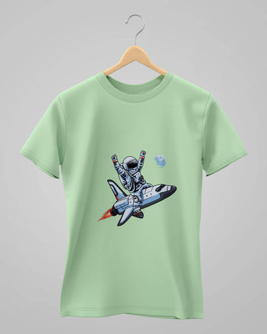 Astronaut | Classic T-Shirt | For Man & Woman - Avaiya Store