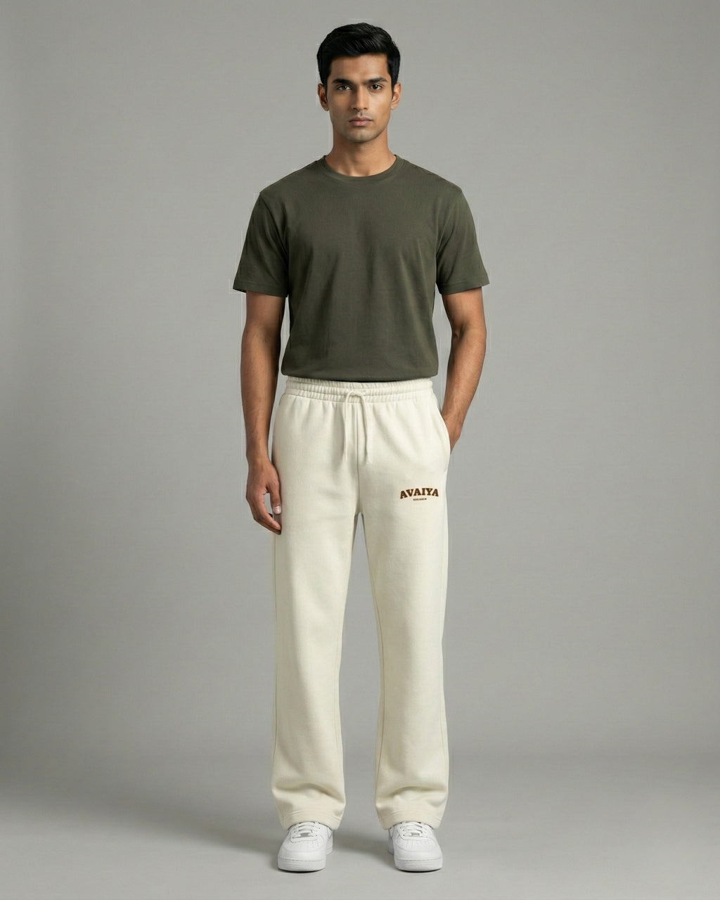 Avaiya's Off-White Sweatpants For Both Man & Women | OW2 | Loose-fit